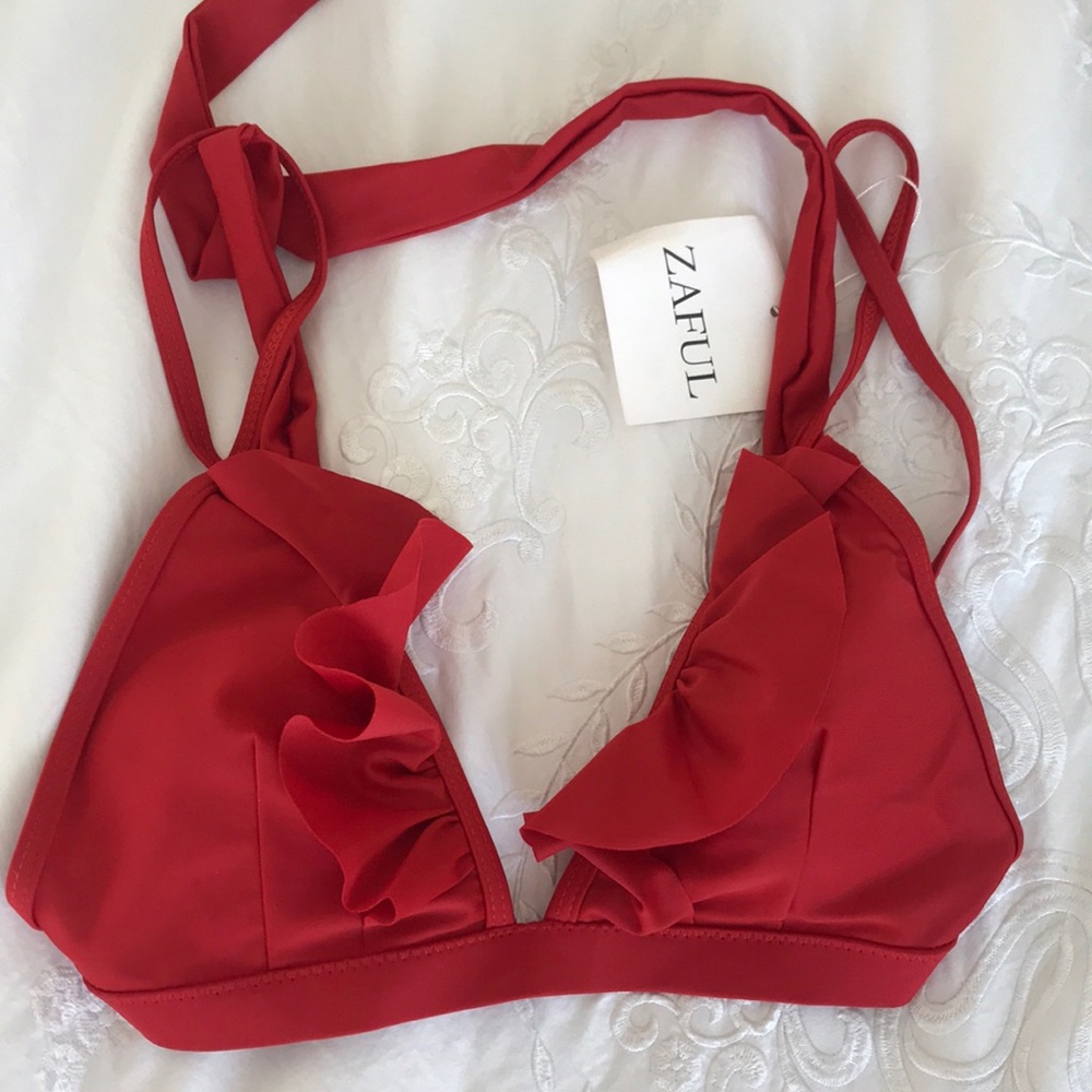 Red bikini set - Picture 4 of 4